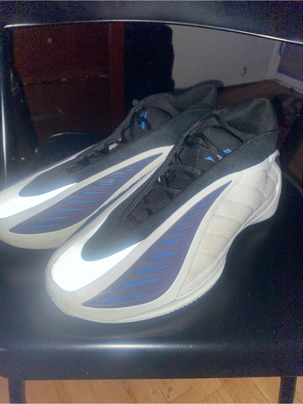 AE 2 White and Blue Size 12 Used